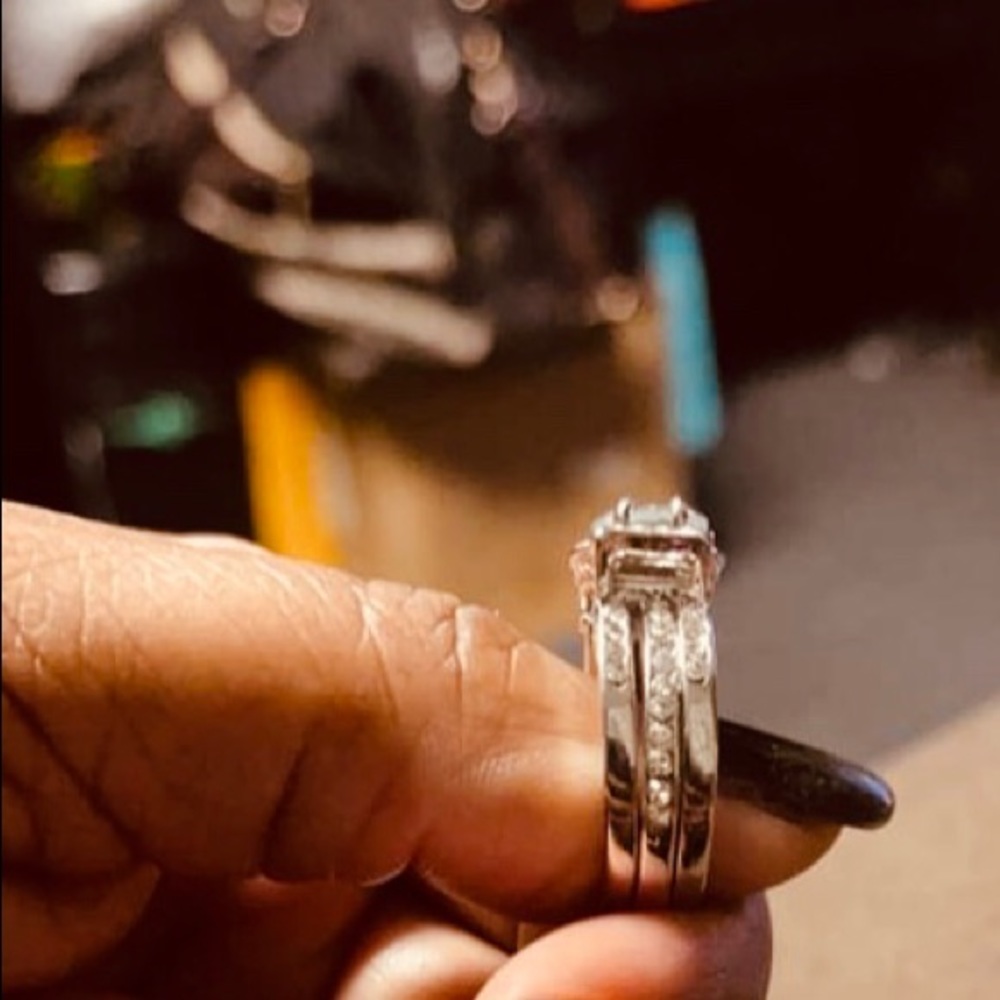 Wedding ring set - Picture 2 of 4